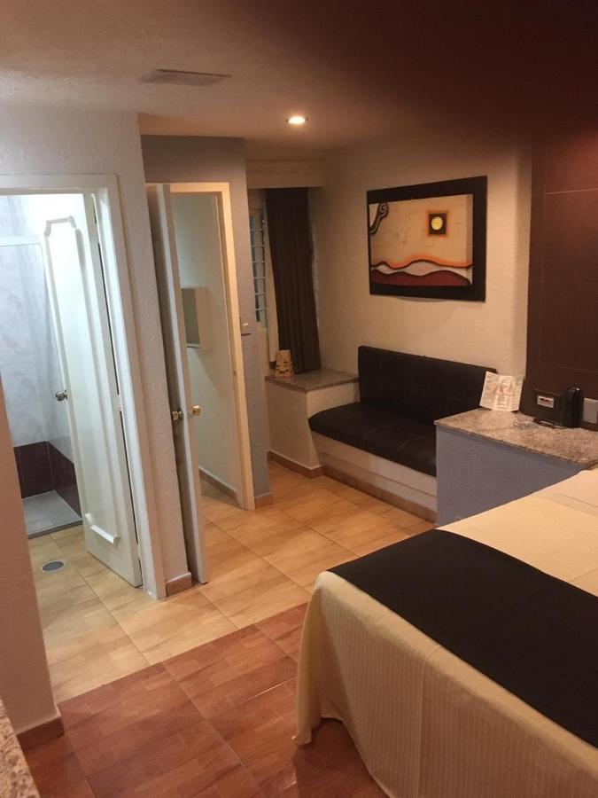 Motel Los Altos Tlaquepaque Εξωτερικό φωτογραφία